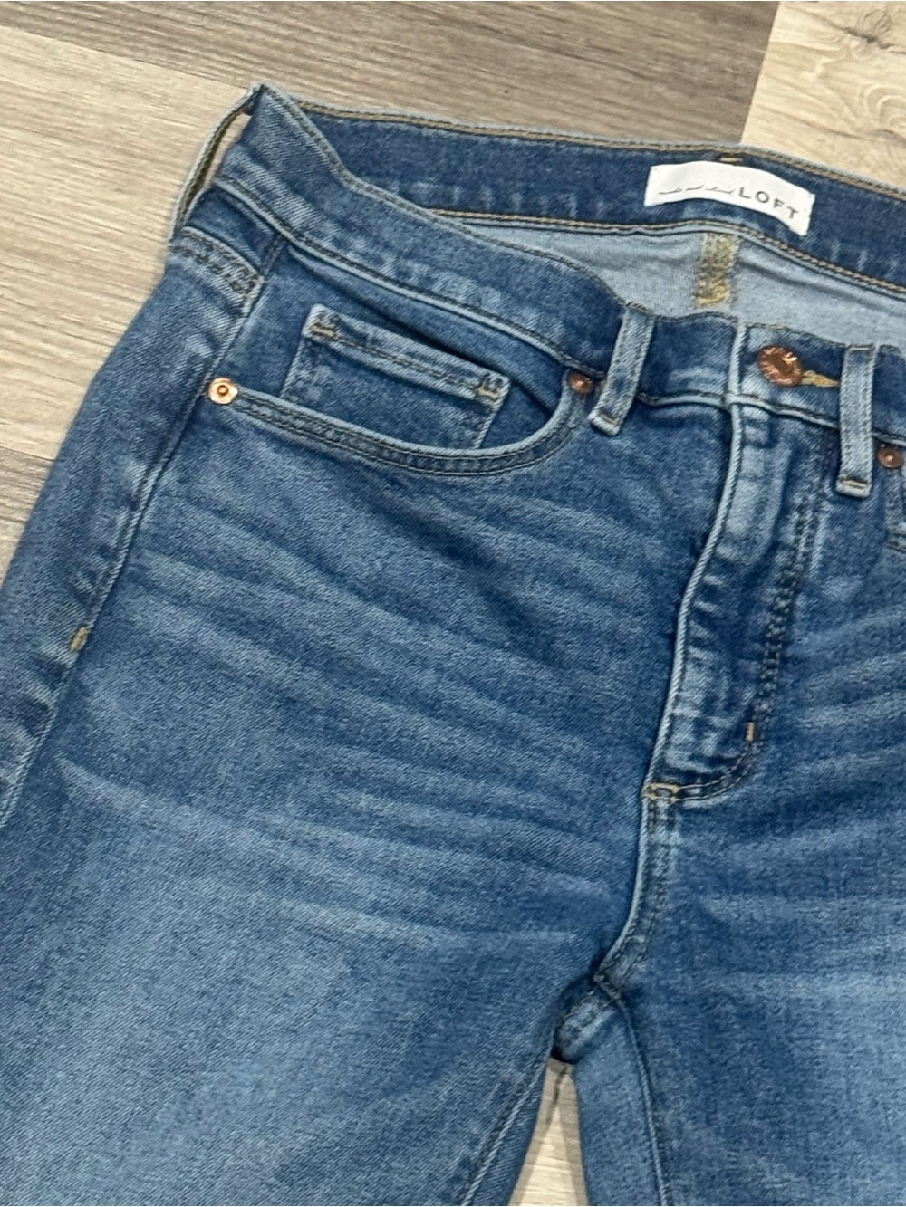 LOFT “The Boot” Bootcut Jeans Size 2 - Picture 3 of 10